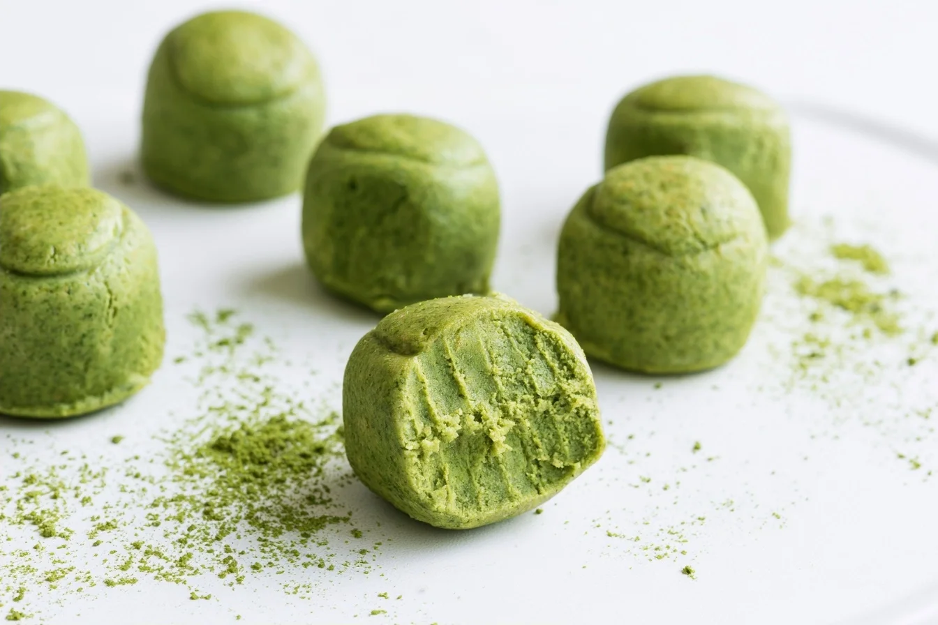 Keto Matcha Fat Bombs