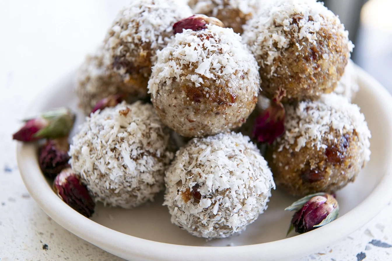 Keto Energy Balls: Quick No-Bake Snacks Ready in 15 Minutes